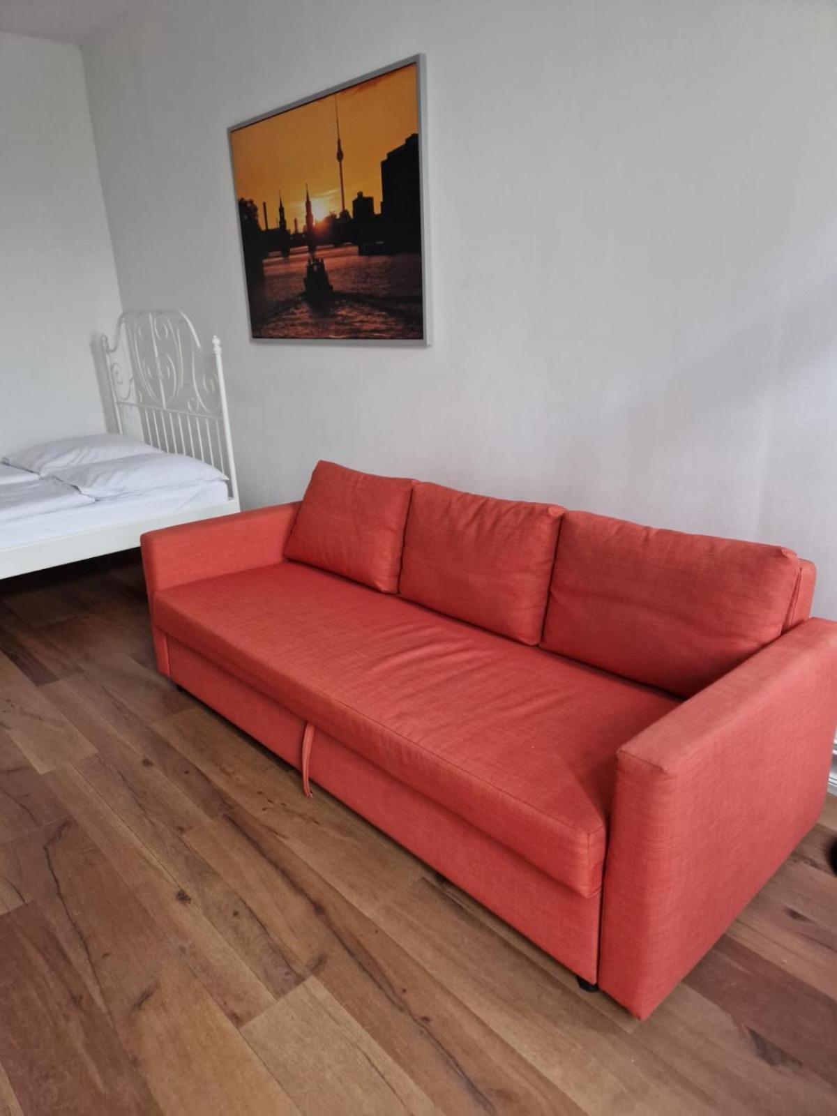City Studio Apartment For 4, Near Sonnenallee Berlino Esterno foto