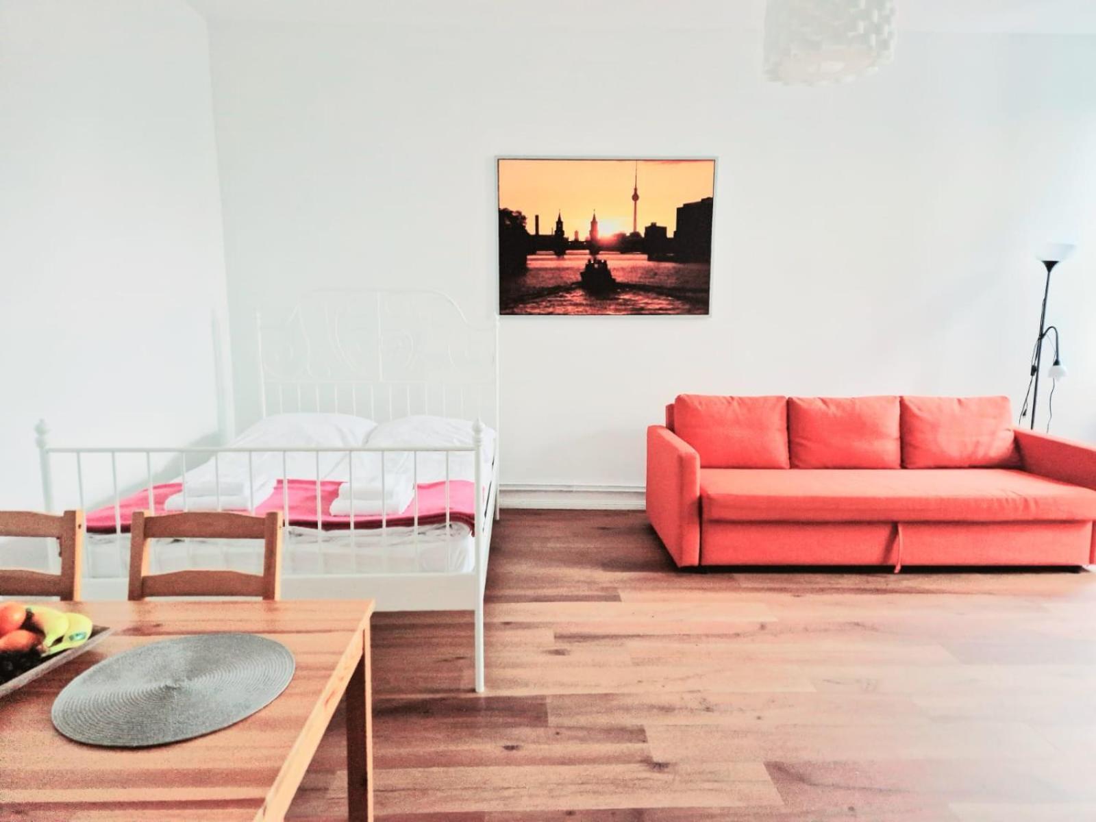 City Studio Apartment For 4, Near Sonnenallee Berlino Esterno foto