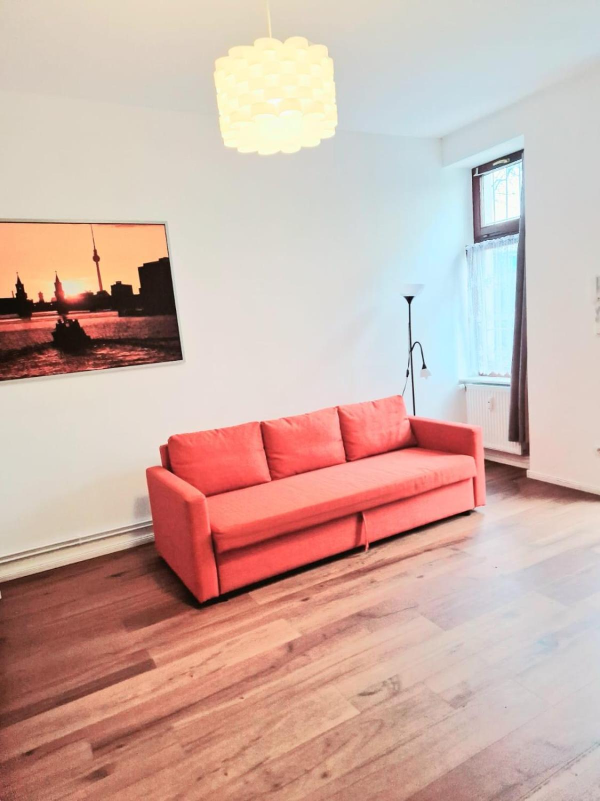 City Studio Apartment For 4, Near Sonnenallee Berlino Esterno foto