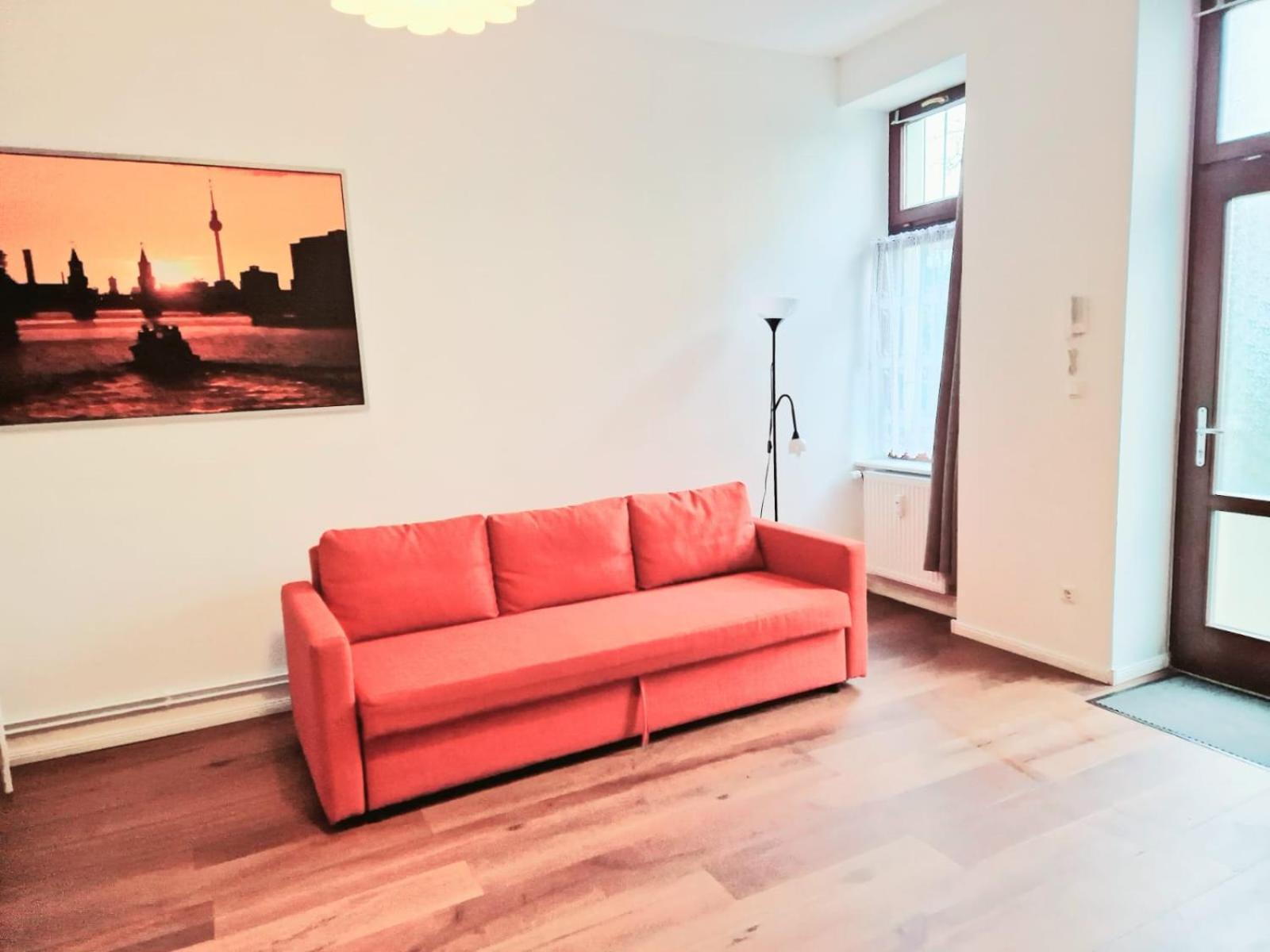 City Studio Apartment For 4, Near Sonnenallee Berlino Esterno foto